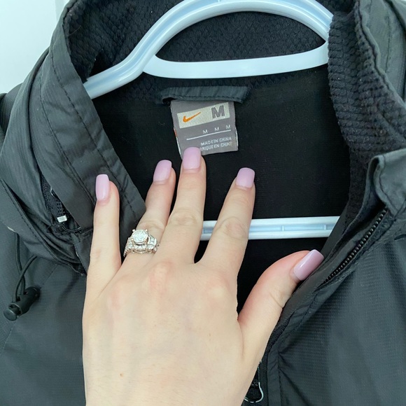 Nike jacket - Picture 4 of 7